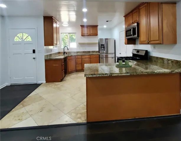 7121 Jumilla, Los Angeles, California 91306