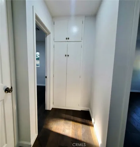 7121 Jumilla, Los Angeles, California 91306