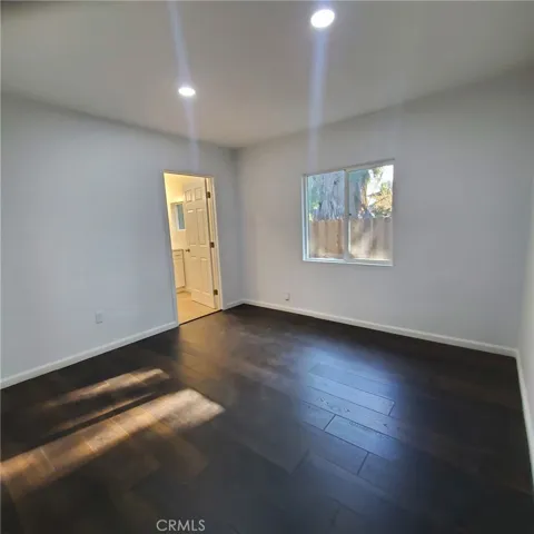 7121 Jumilla, Los Angeles, California 91306