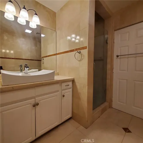 7121 Jumilla, Los Angeles, California 91306