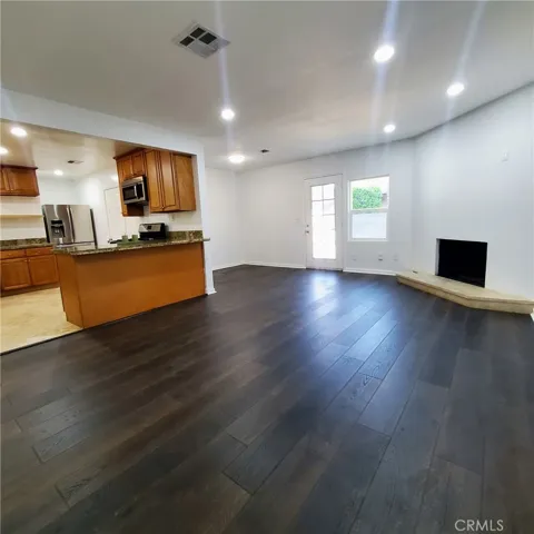 7121 Jumilla, Los Angeles, California 91306