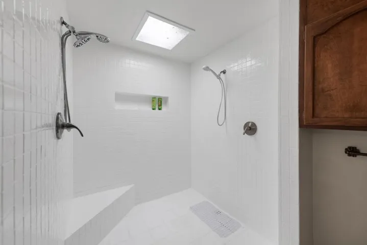 029_Second Master Bathroom