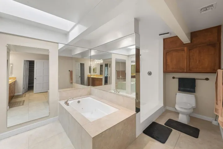 028_Second Master Bathroom