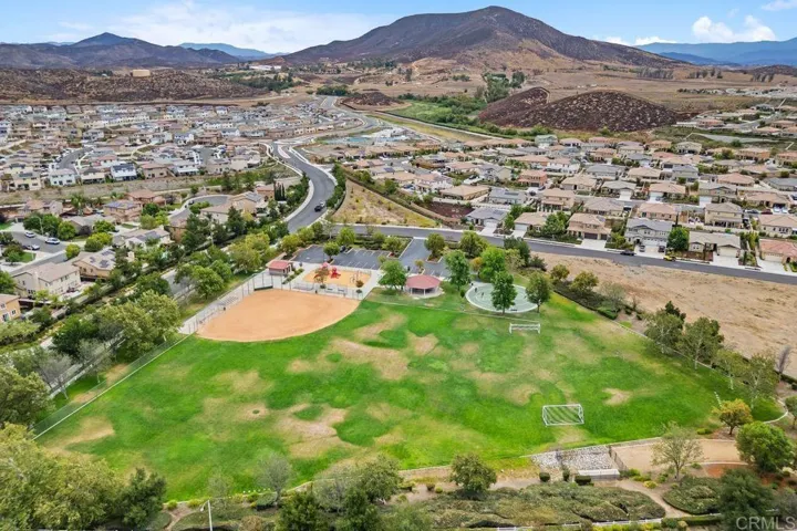 33009 Marin Fields Road, Winchester, California 92596
