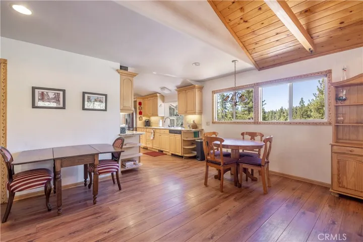 39147 Cedar Dell, Fawnskin, California 92333