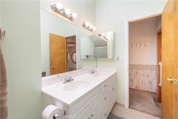 39147 Cedar Dell, Fawnskin, California 92333