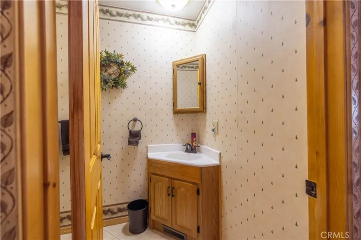 39147 Cedar Dell, Fawnskin, California 92333