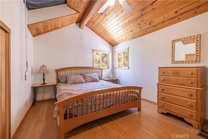 39147 Cedar Dell, Fawnskin, California 92333