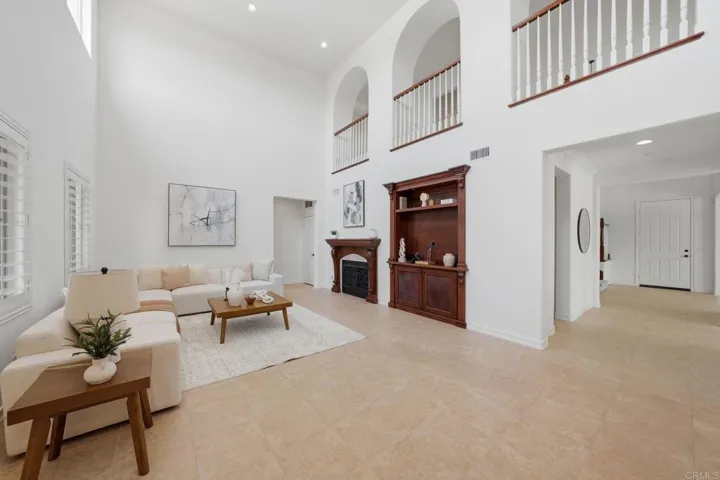2697 Ponderosa Court, Escondido, California 92027