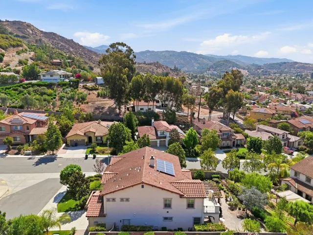 2697 Ponderosa Court, Escondido, California 92027