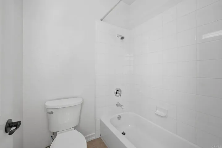 2697 Ponderosa Court, Escondido, California 92027