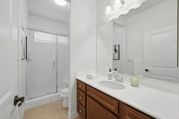 2697 Ponderosa Court, Escondido, California 92027