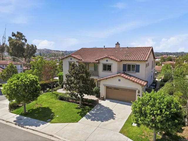 2697 Ponderosa Court, Escondido, California 92027