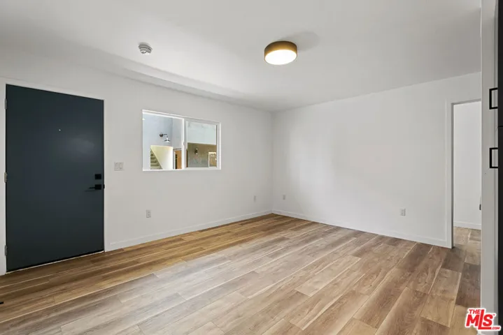 2922 Hauser Boulevard 3, Los Angeles, California 90016