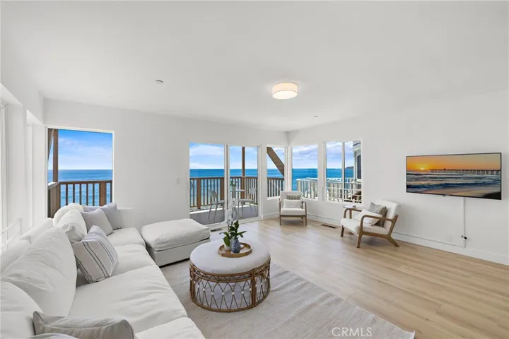 1045 Gaviota Drive B, Laguna Beach, California 92651