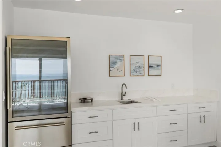 1045 Gaviota Drive B, Laguna Beach, California 92651