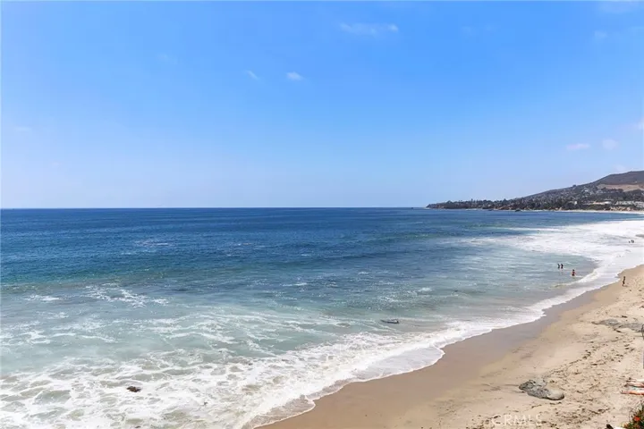 1045 Gaviota Drive B, Laguna Beach, California 92651