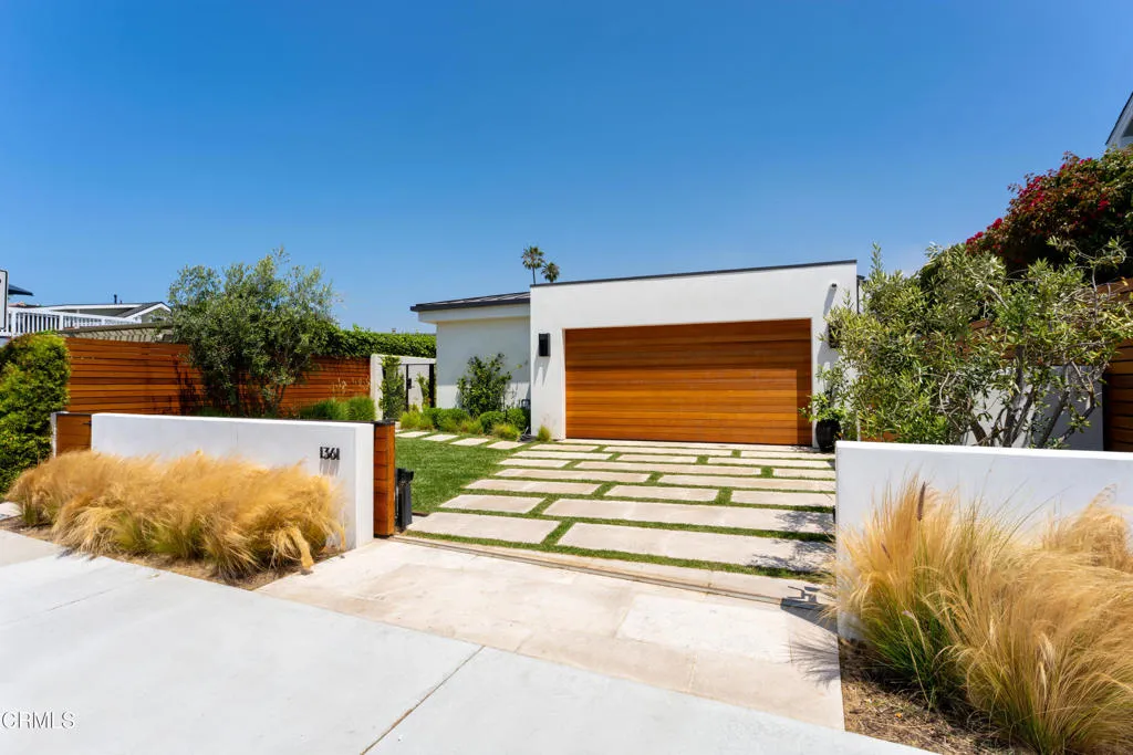 1361 Grenock Lane MLS-1
