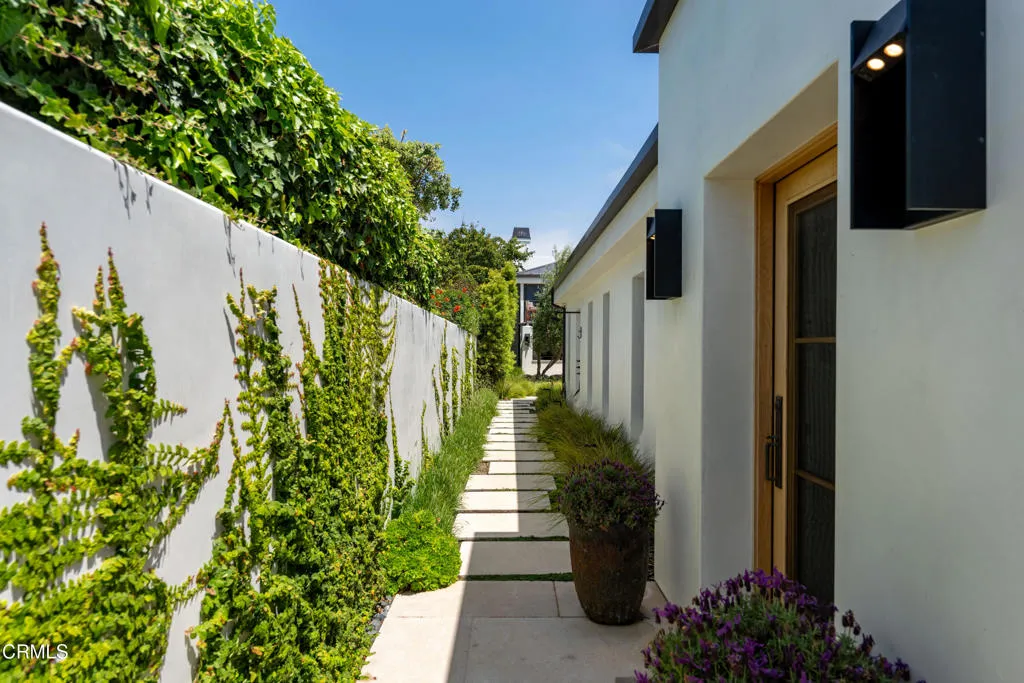 1361 Grenock Lane MLS-6