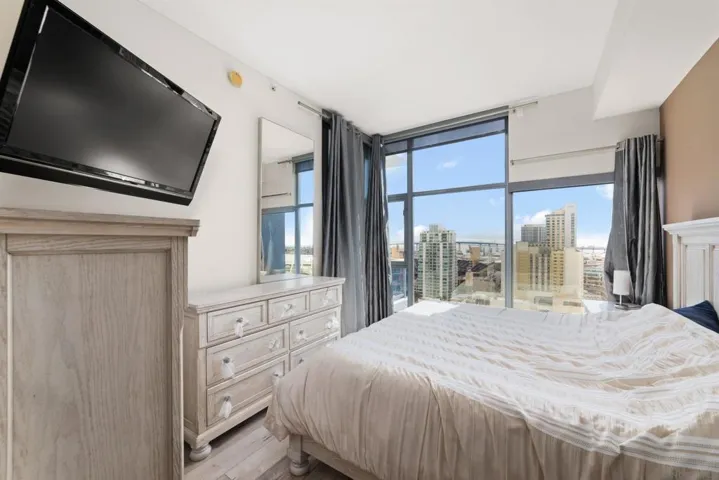 575 6th Avenue #1804, San Diego, California 92101
