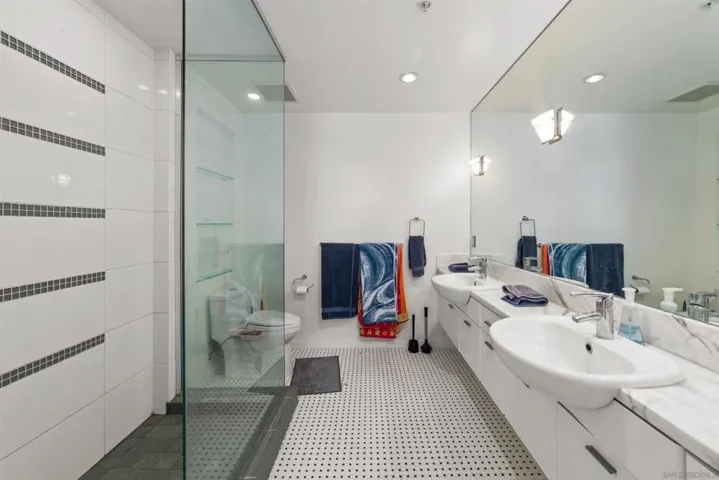 575 6th Avenue #1804, San Diego, California 92101