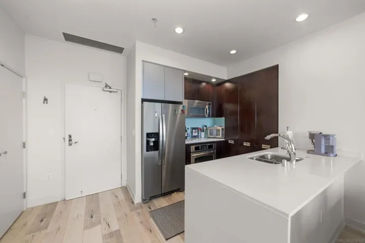 575 6th Avenue #1804, San Diego, California 92101