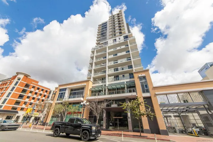 575 6th Avenue #1804, San Diego, California 92101