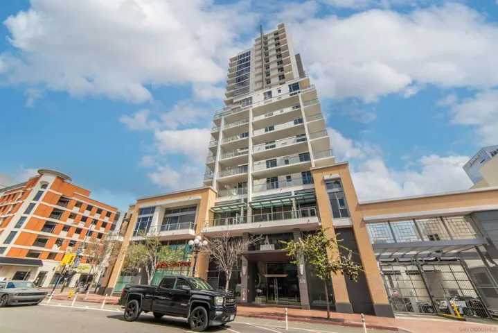 575 6th Avenue #1804, San Diego, California 92101