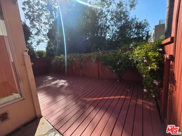 632 Santa Clara Avenue A, Los Angeles, California 90291