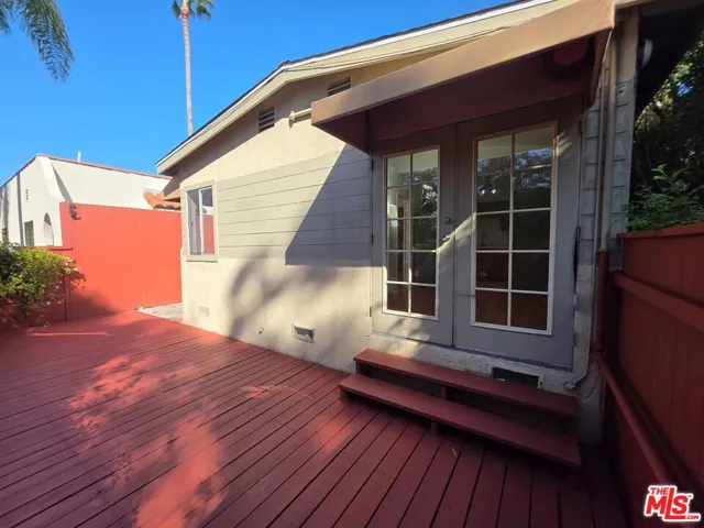 632 Santa Clara Avenue A, Los Angeles, California 90291