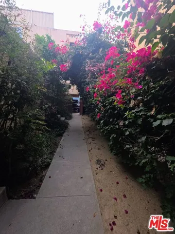 632 Santa Clara Avenue A, Los Angeles, California 90291