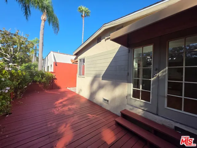 632 Santa Clara Avenue A, Los Angeles, California 90291