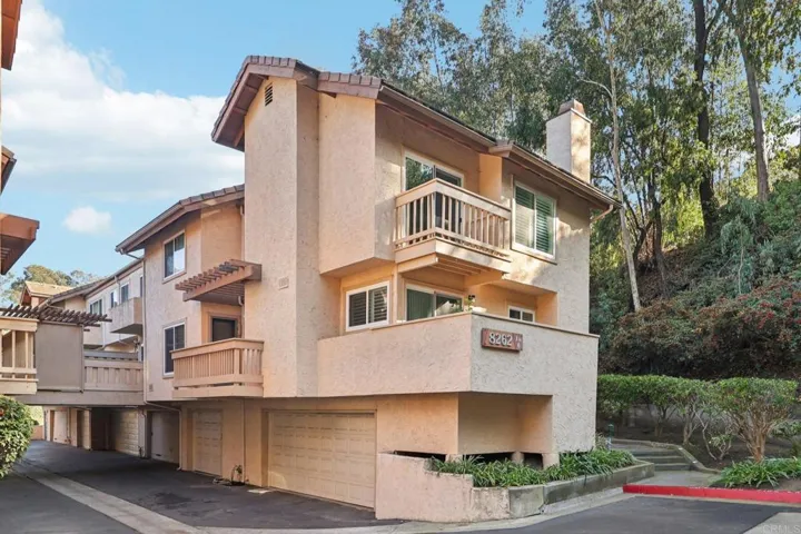 8262 Gilman Drive 1, La Jolla, California 92037