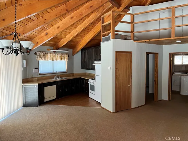 1473 C State Highway 2, Wrightwood, California 92397