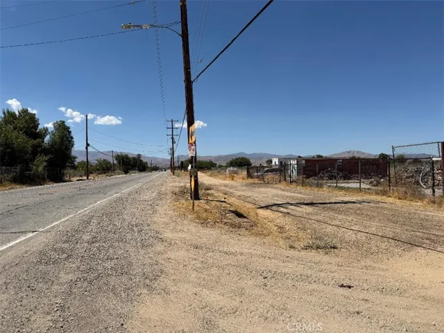 37000 90th Street E, Sun Village, California 93543
