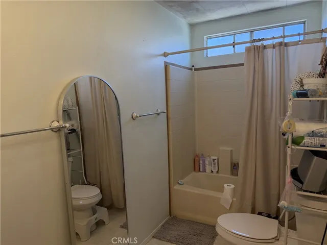 235 Albratoss Lane, Fountain Valley, California 92708