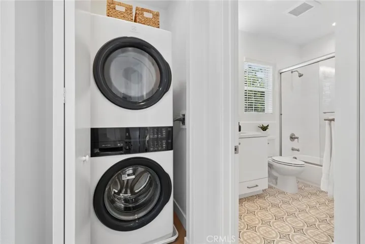 374 Hamilton St B101, Costa Mesa, California 92627