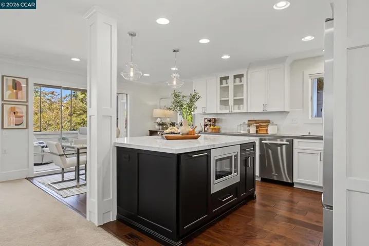 1108 Fairlawn Court 8, Walnut Creek, California 94595