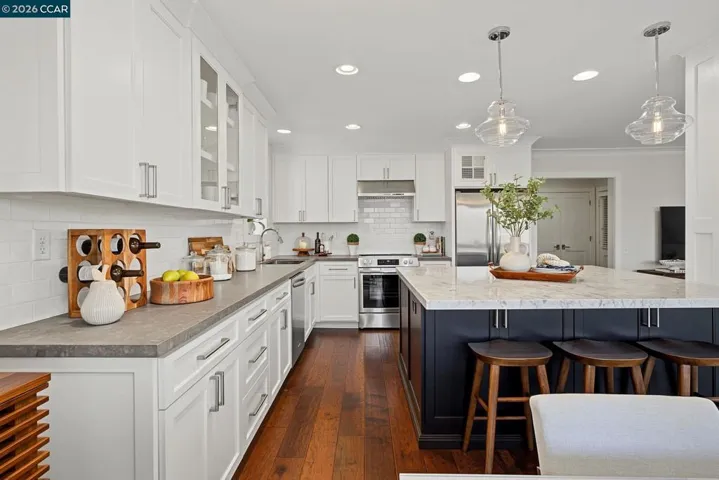 1108 Fairlawn Court 8, Walnut Creek, California 94595