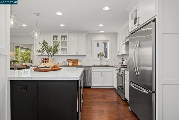 1108 Fairlawn Court 8, Walnut Creek, California 94595