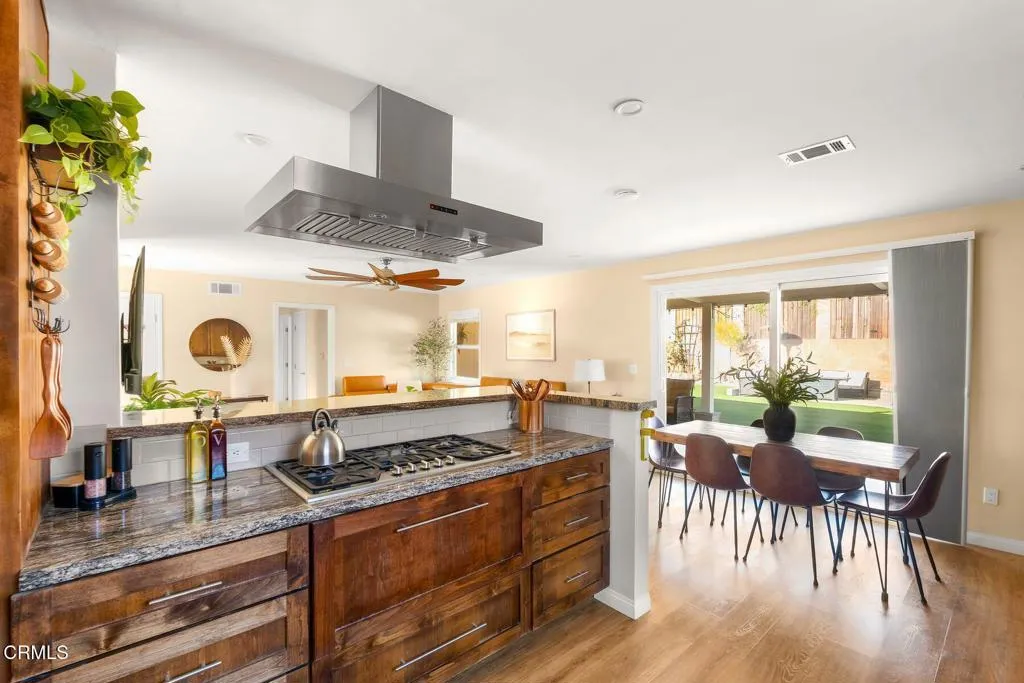 Kitchen / Dining
