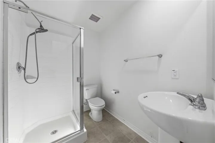 17016 Zion, Canyon Country, California 91387