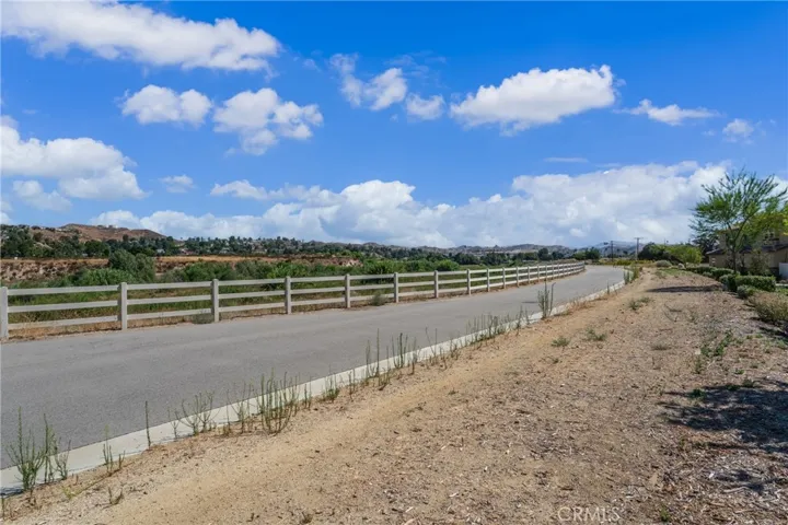 17016 Zion, Canyon Country, California 91387