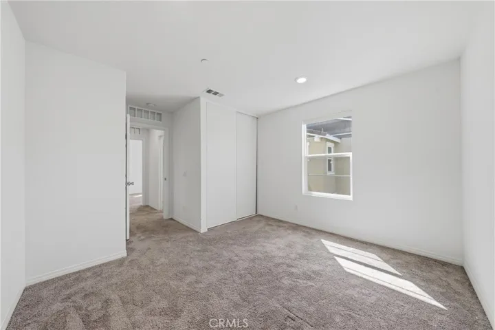 17016 Zion, Canyon Country, California 91387