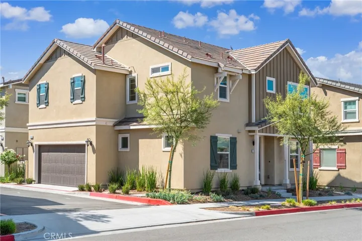 17016 Zion, Canyon Country, California 91387