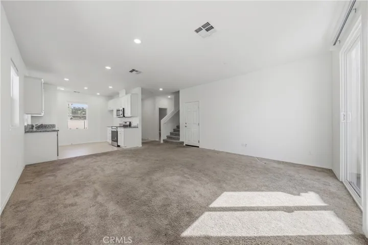 17016 Zion, Canyon Country, California 91387