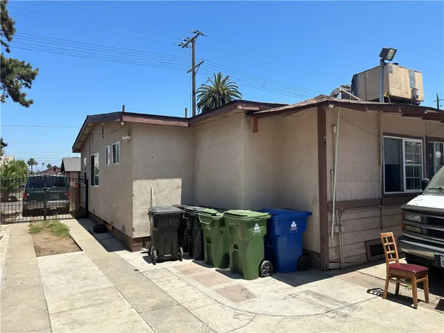 1116 W 78th, Los Angeles, California 90044