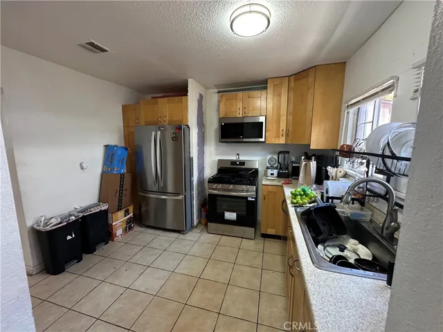 1116 W 78th, Los Angeles, California 90044