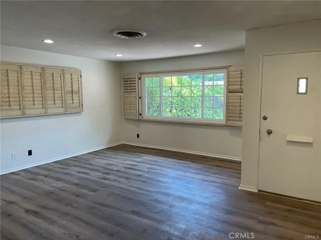 23753 Welby, Los Angeles, California 91307