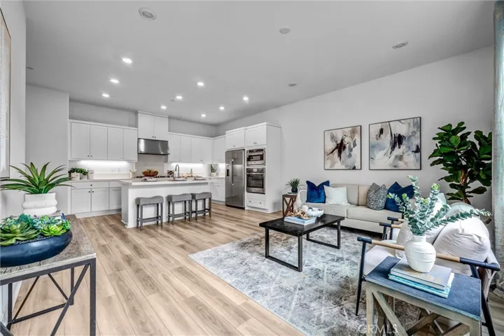 105 Baluster, Irvine, California 92618